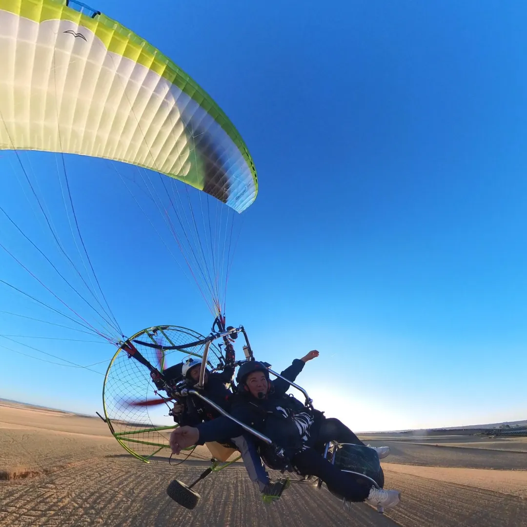 Vuelo en paratrike 45 minutos sobre Andalucía con Parafly Andalucía